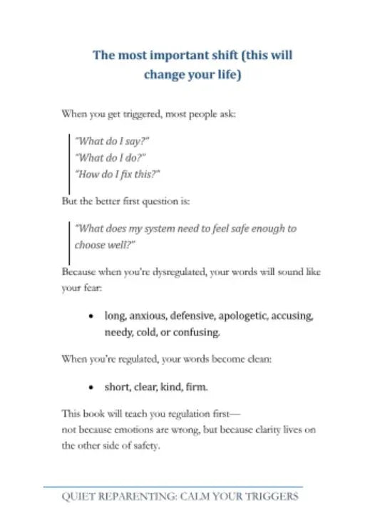 Anglojęzyczna strona książki o zarządzaniu emocjami i komunikacji, wskazówki jak reagować na trudne sytuacje, tekst poradnikowy z podziałem na odruchowe i świadome reakcje.