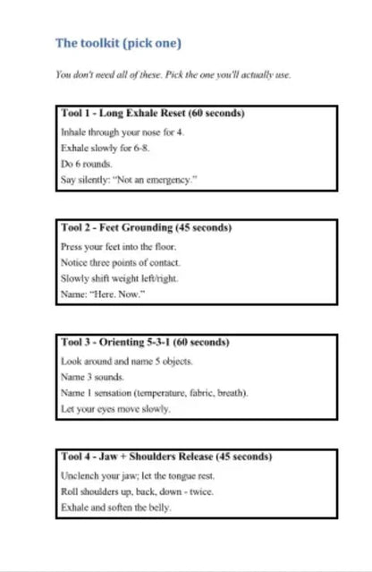 Lista czterech narzędzi do redukcji stresu: techniki oddechowe, uziemianie stóp, orientacja 5-3-1, rozluźnianie szczęki i barków, przedstawione w prostych ramkach na białym tle.